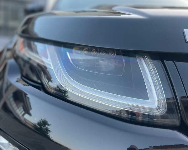 Чорний Ленд Ровер Рендж Ровер, об'ємом двигуна 2 л та пробігом 152 тис. км за 18500 $, фото 4 на Automoto.ua