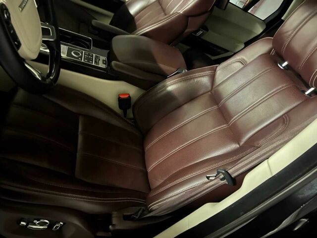 Чорний Ленд Ровер Рендж Ровер, об'ємом двигуна 4.4 л та пробігом 167 тис. км за 55000 $, фото 7 на Automoto.ua