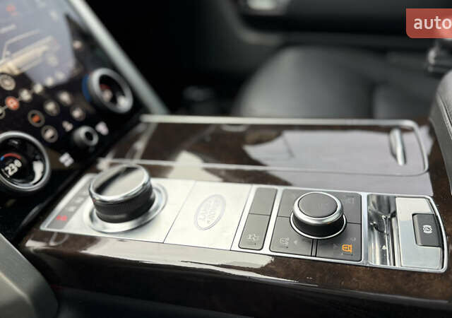 Чорний Ленд Ровер Рендж Ровер, об'ємом двигуна 5 л та пробігом 103 тис. км за 62000 $, фото 47 на Automoto.ua