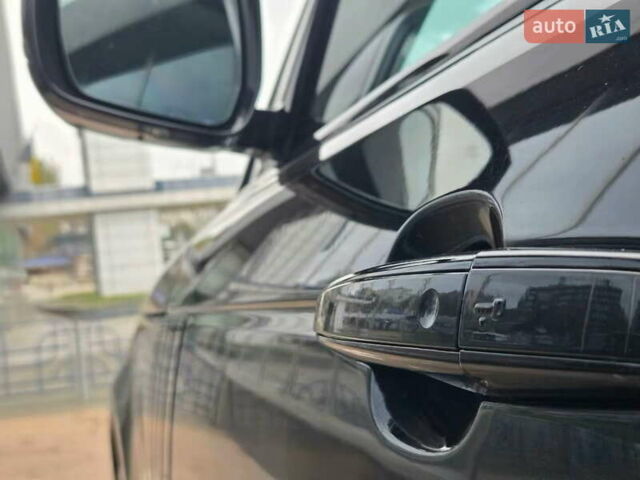 Чорний Ленд Ровер Рендж Ровер, об'ємом двигуна 4.4 л та пробігом 134 тис. км за 49999 $, фото 9 на Automoto.ua