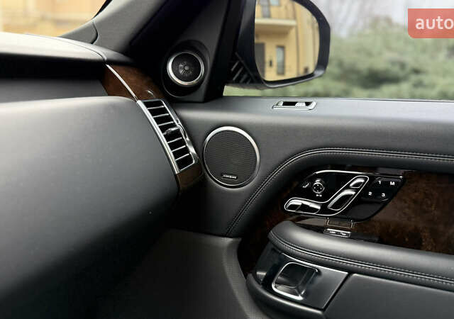 Чорний Ленд Ровер Рендж Ровер, об'ємом двигуна 5 л та пробігом 103 тис. км за 62000 $, фото 49 на Automoto.ua