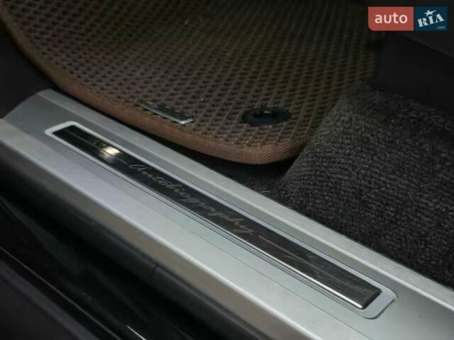 Чорний Ленд Ровер Рендж Ровер, об'ємом двигуна 4.4 л та пробігом 134 тис. км за 46999 $, фото 22 на Automoto.ua