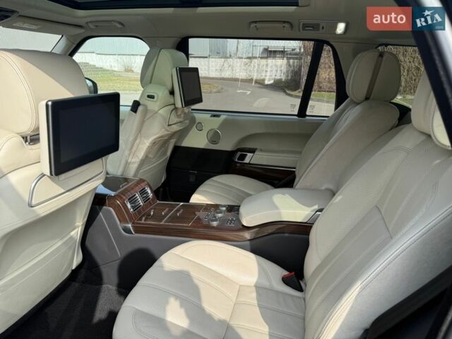 Чорний Ленд Ровер Рендж Ровер, об'ємом двигуна 4.37 л та пробігом 203 тис. км за 56500 $, фото 18 на Automoto.ua