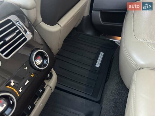 Чорний Ленд Ровер Рендж Ровер, об'ємом двигуна 2.99 л та пробігом 183 тис. км за 53900 $, фото 114 на Automoto.ua