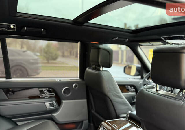 Чорний Ленд Ровер Рендж Ровер, об'ємом двигуна 5 л та пробігом 103 тис. км за 62000 $, фото 28 на Automoto.ua