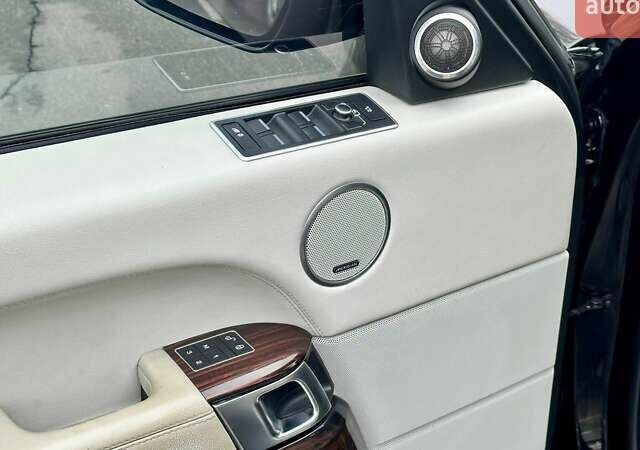 Чорний Ленд Ровер Рендж Ровер, об'ємом двигуна 3 л та пробігом 211 тис. км за 34999 $, фото 23 на Automoto.ua