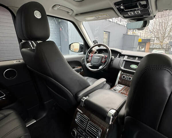 Черный Ленд Ровер Рендж Ровер, объемом двигателя 3 л и пробегом 202 тыс. км за 35000 $, фото 17 на Automoto.ua