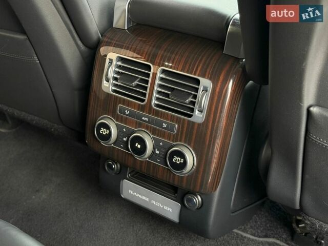 Чорний Ленд Ровер Рендж Ровер, об'ємом двигуна 2.99 л та пробігом 133 тис. км за 49000 $, фото 32 на Automoto.ua