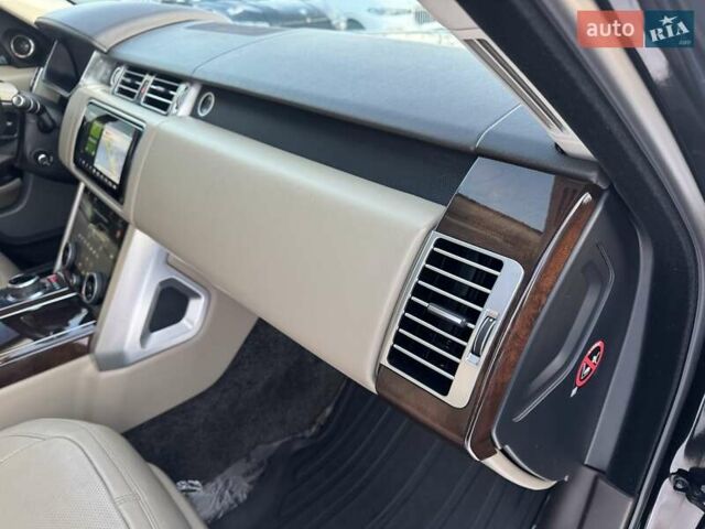 Чорний Ленд Ровер Рендж Ровер, об'ємом двигуна 2.99 л та пробігом 183 тис. км за 53900 $, фото 56 на Automoto.ua