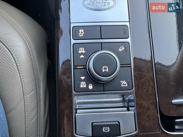 Чорний Ленд Ровер Рендж Ровер, об'ємом двигуна 2.99 л та пробігом 183 тис. км за 53900 $, фото 97 на Automoto.ua