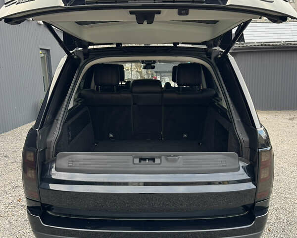 Черный Ленд Ровер Рендж Ровер, объемом двигателя 3 л и пробегом 202 тыс. км за 35000 $, фото 18 на Automoto.ua