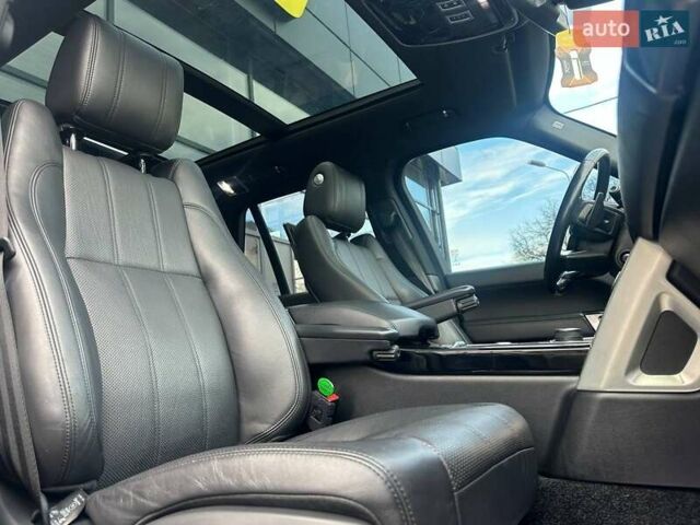 Черный Ленд Ровер Рендж Ровер, объемом двигателя 4.37 л и пробегом 115 тыс. км за 51500 $, фото 30 на Automoto.ua