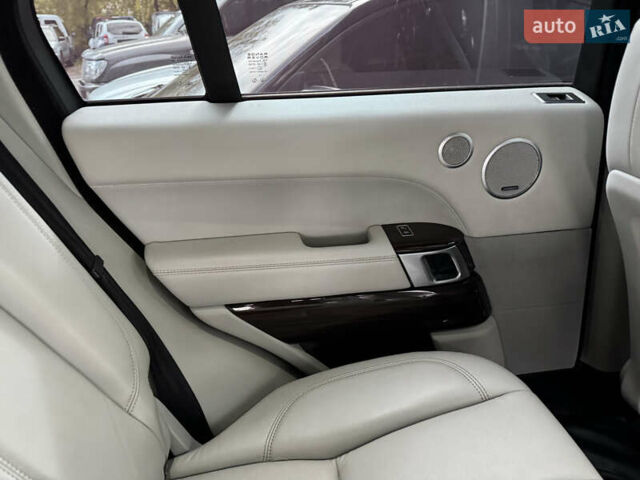 Черный Ленд Ровер Рендж Ровер, объемом двигателя 2.99 л и пробегом 197 тыс. км за 34500 $, фото 36 на Automoto.ua