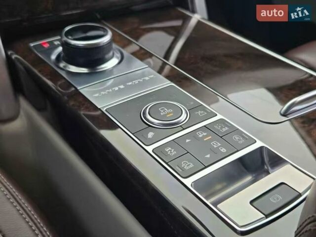 Чорний Ленд Ровер Рендж Ровер, об'ємом двигуна 4.4 л та пробігом 134 тис. км за 46999 $, фото 32 на Automoto.ua