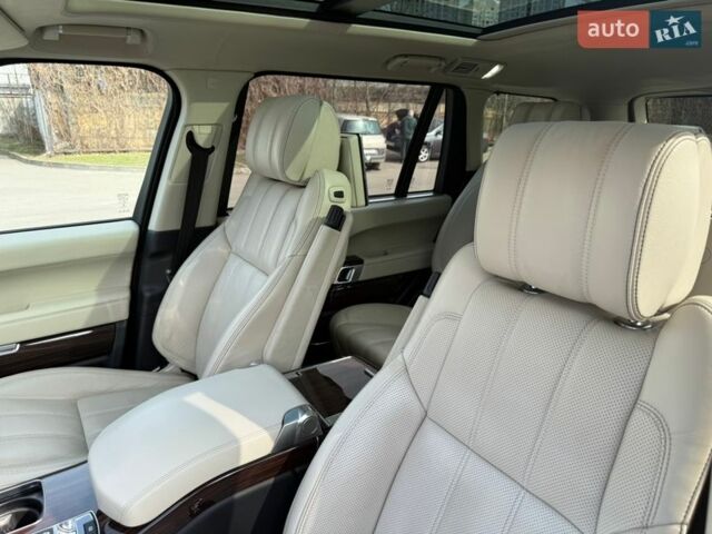 Чорний Ленд Ровер Рендж Ровер, об'ємом двигуна 4.37 л та пробігом 203 тис. км за 56500 $, фото 16 на Automoto.ua