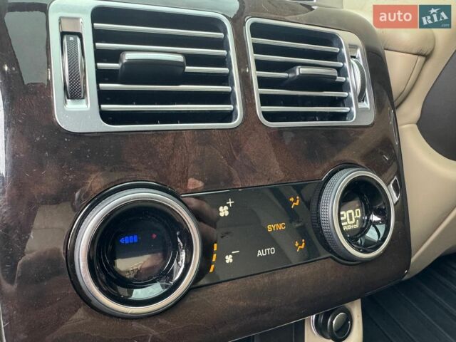 Чорний Ленд Ровер Рендж Ровер, об'ємом двигуна 2.99 л та пробігом 183 тис. км за 44900 $, фото 78 на Automoto.ua