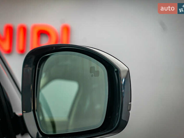 Чорний Ленд Ровер Рендж Ровер, об'ємом двигуна 4.4 л та пробігом 157 тис. км за 46153 $, фото 9 на Automoto.ua