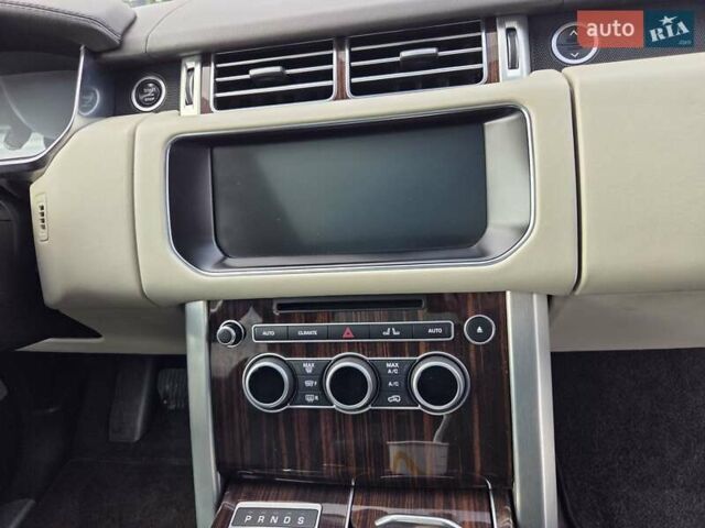 Черный Ленд Ровер Рендж Ровер, объемом двигателя 3 л и пробегом 161 тыс. км за 28000 $, фото 28 на Automoto.ua