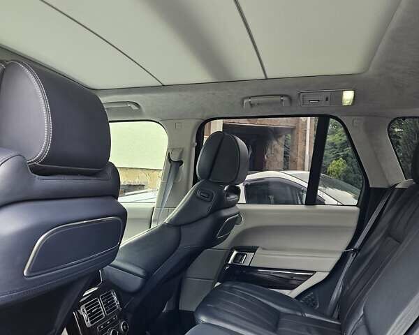 Черный Ленд Ровер Рендж Ровер, объемом двигателя 4.37 л и пробегом 120 тыс. км за 69000 $, фото 12 на Automoto.ua