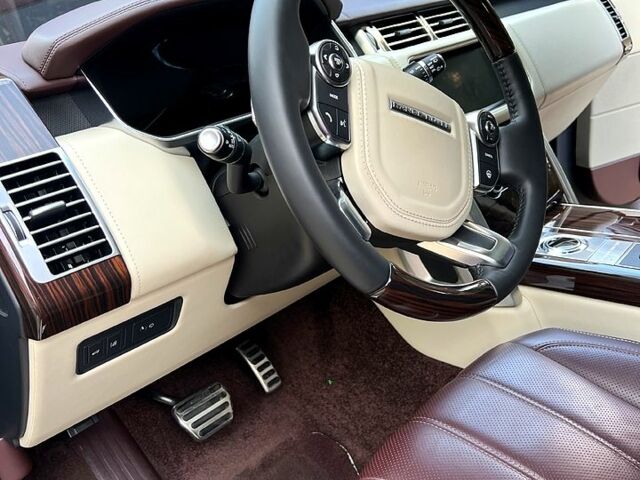 Черный Ленд Ровер Рендж Ровер, объемом двигателя 4.4 л и пробегом 186 тыс. км за 50000 $, фото 2 на Automoto.ua