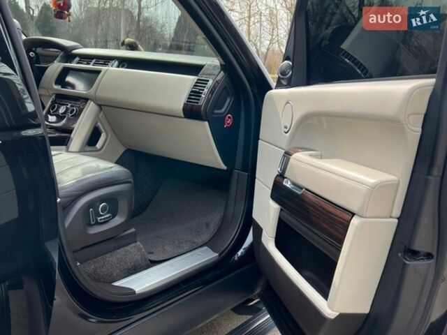 Черный Ленд Ровер Рендж Ровер, объемом двигателя 4.37 л и пробегом 179 тыс. км за 44500 $, фото 15 на Automoto.ua