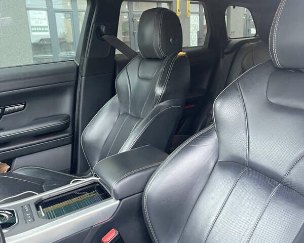 Чорний Ленд Ровер Рендж Ровер, об'ємом двигуна 2 л та пробігом 152 тис. км за 18500 $, фото 9 на Automoto.ua