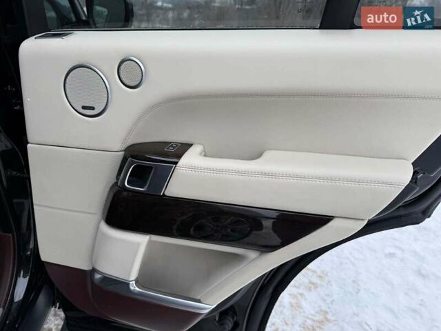 Чорний Ленд Ровер Рендж Ровер, об'ємом двигуна 4.4 л та пробігом 168 тис. км за 52940 $, фото 27 на Automoto.ua