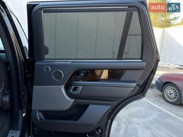 Черный Ленд Ровер Рендж Ровер, объемом двигателя 5 л и пробегом 105 тыс. км за 52000 $, фото 49 на Automoto.ua