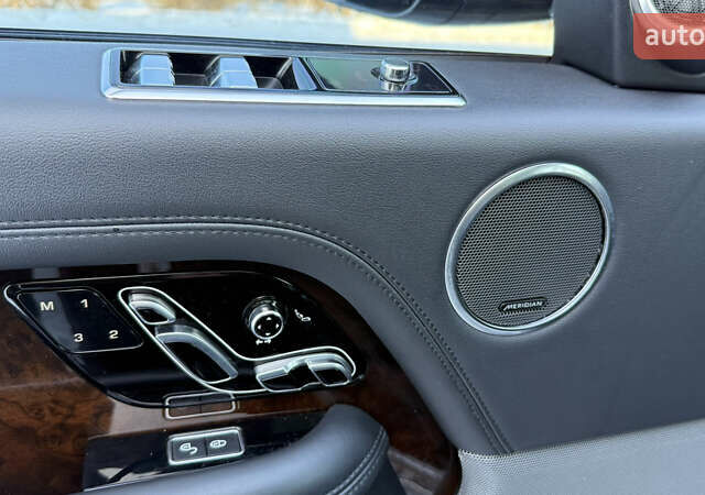 Черный Ленд Ровер Рендж Ровер, объемом двигателя 5 л и пробегом 104 тыс. км за 55900 $, фото 25 на Automoto.ua