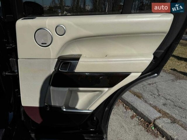 Чорний Ленд Ровер Рендж Ровер, об'ємом двигуна 4.4 л та пробігом 168 тис. км за 49840 $, фото 38 на Automoto.ua