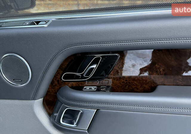 Черный Ленд Ровер Рендж Ровер, объемом двигателя 5 л и пробегом 104 тыс. км за 55900 $, фото 36 на Automoto.ua