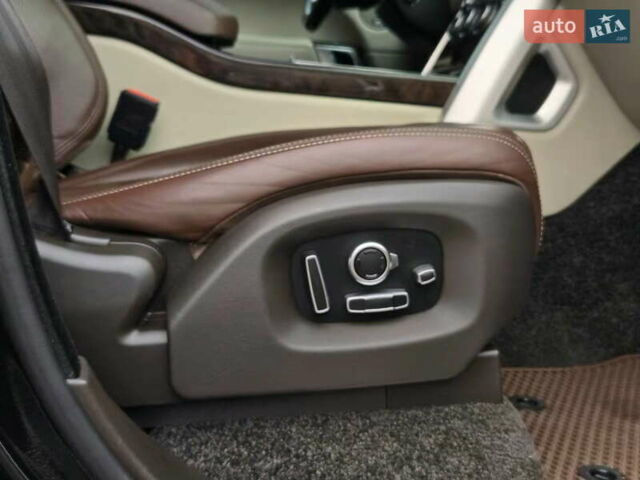 Чорний Ленд Ровер Рендж Ровер, об'ємом двигуна 4.4 л та пробігом 134 тис. км за 53999 $, фото 23 на Automoto.ua