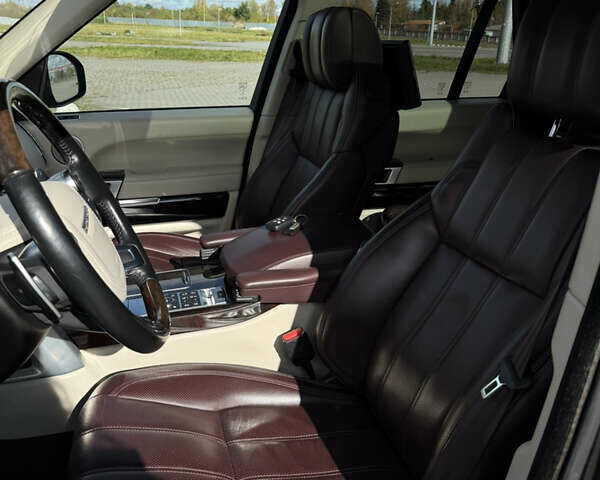 Черный Ленд Ровер Рендж Ровер, объемом двигателя 4.4 л и пробегом 108 тыс. км за 65000 $, фото 11 на Automoto.ua