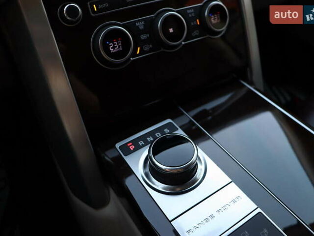 Черный Ленд Ровер Рендж Ровер, объемом двигателя 4.4 л и пробегом 109 тыс. км за 63900 $, фото 40 на Automoto.ua