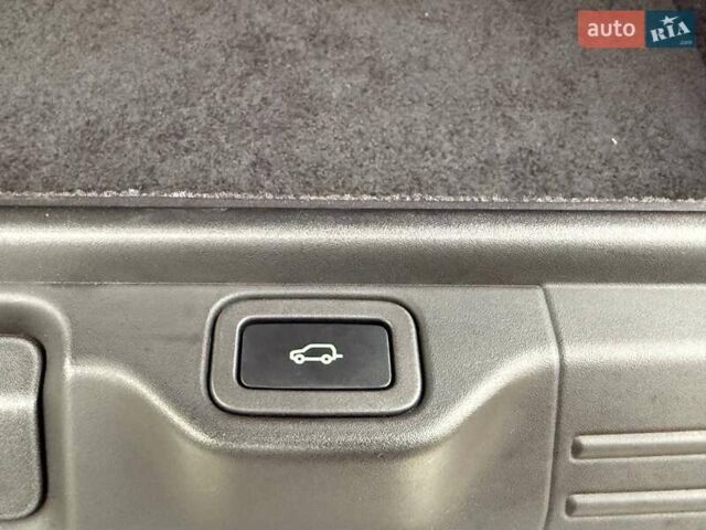 Черный Ленд Ровер Рендж Ровер, объемом двигателя 2.99 л и пробегом 104 тыс. км за 55990 $, фото 10 на Automoto.ua