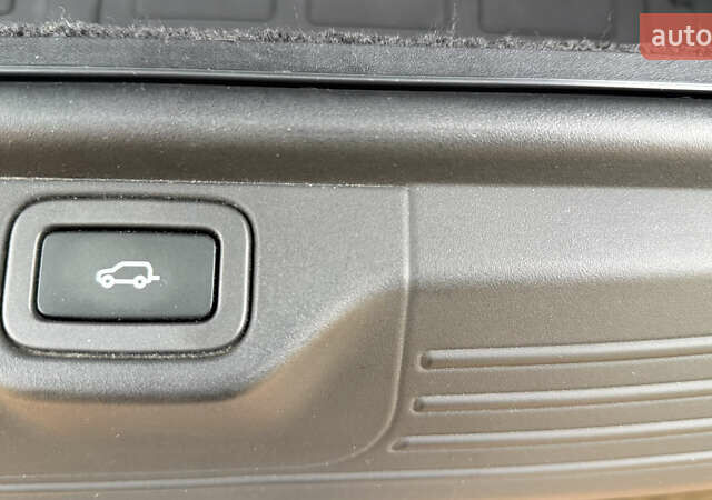 Чорний Ленд Ровер Рендж Ровер, об'ємом двигуна 5 л та пробігом 103 тис. км за 62000 $, фото 54 на Automoto.ua