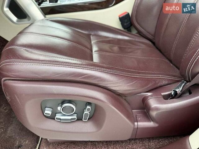 Чорний Ленд Ровер Рендж Ровер, об'ємом двигуна 4.4 л та пробігом 168 тис. км за 52940 $, фото 17 на Automoto.ua