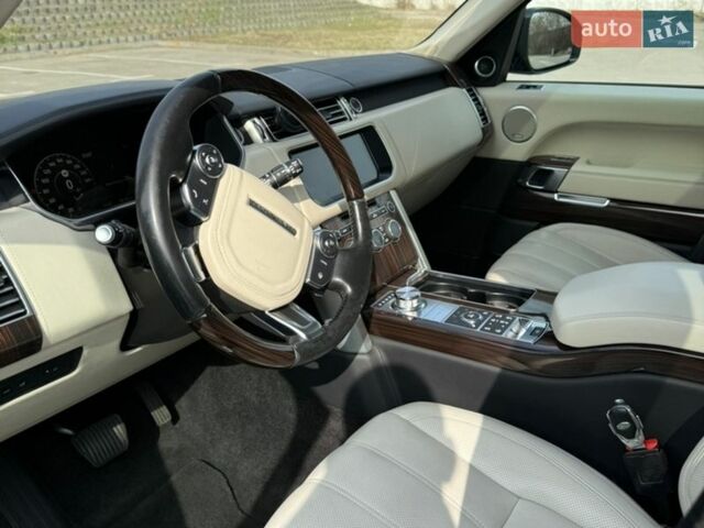Чорний Ленд Ровер Рендж Ровер, об'ємом двигуна 4.37 л та пробігом 203 тис. км за 56500 $, фото 13 на Automoto.ua
