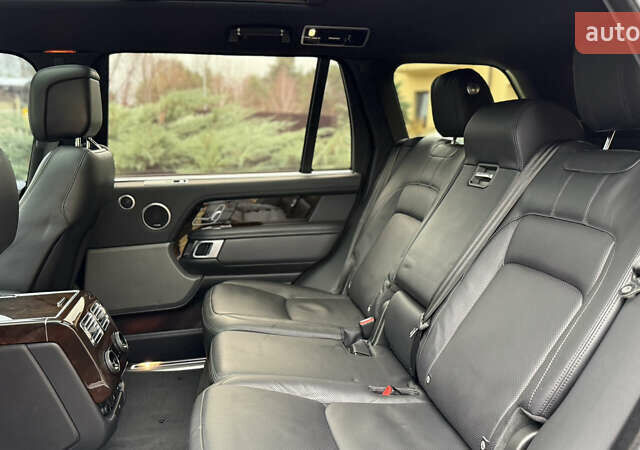 Чорний Ленд Ровер Рендж Ровер, об'ємом двигуна 5 л та пробігом 103 тис. км за 62000 $, фото 33 на Automoto.ua