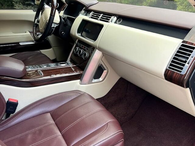 Черный Ленд Ровер Рендж Ровер, объемом двигателя 4.4 л и пробегом 186 тыс. км за 50000 $, фото 1 на Automoto.ua