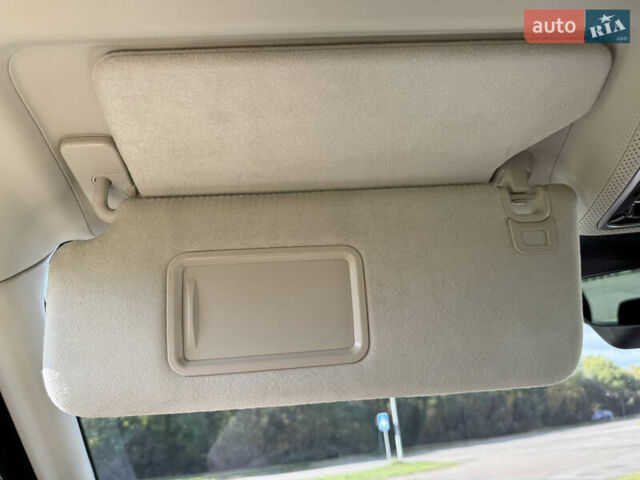 Черный Ленд Ровер Рендж Ровер, объемом двигателя 4.4 л и пробегом 108 тыс. км за 65000 $, фото 21 на Automoto.ua