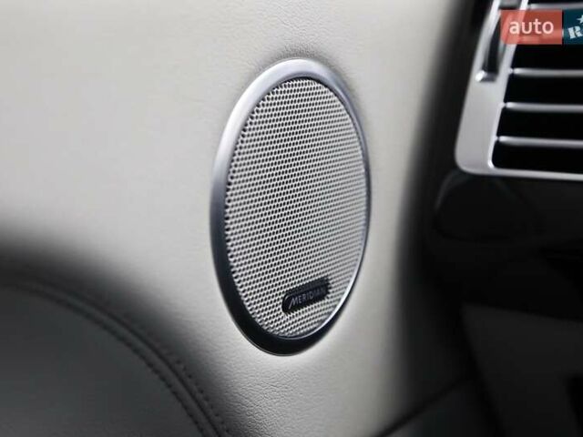 Чорний Ленд Ровер Рендж Ровер, об'ємом двигуна 5 л та пробігом 154 тис. км за 55000 $, фото 20 на Automoto.ua