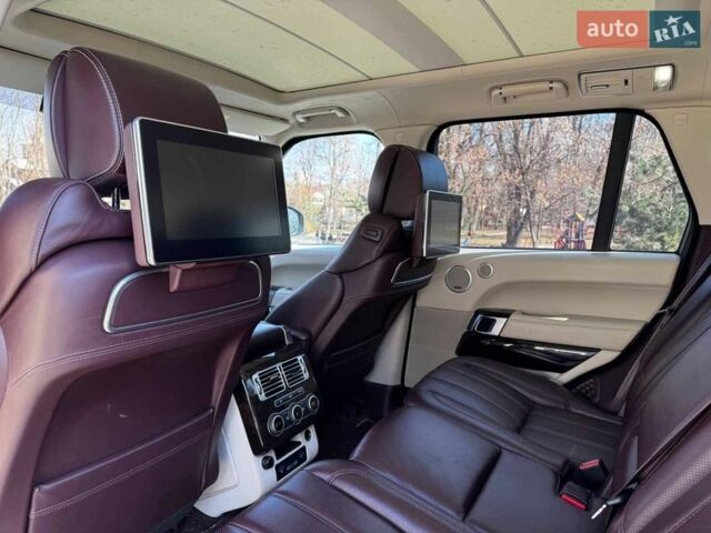 Чорний Ленд Ровер Рендж Ровер, об'ємом двигуна 4.4 л та пробігом 168 тис. км за 49840 $, фото 33 на Automoto.ua