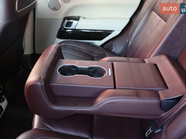 Черный Ленд Ровер Рендж Ровер, объемом двигателя 4.4 л и пробегом 109 тыс. км за 63900 $, фото 53 на Automoto.ua