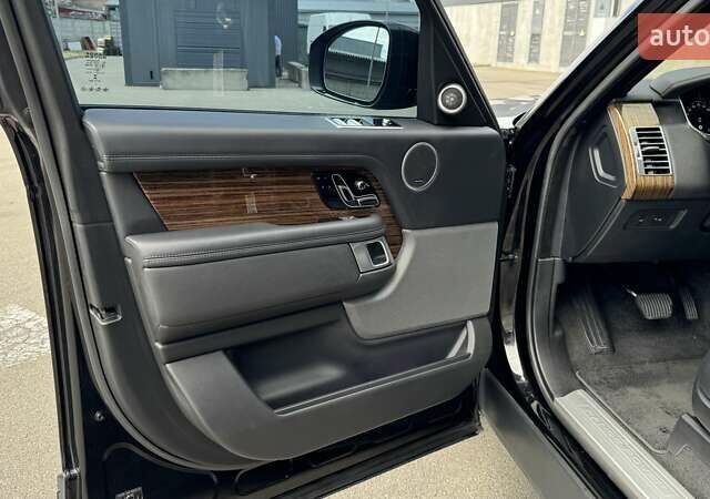 Ленд Ровер Рендж Ровер 2018 в Киеве на Automoto.ua Черный Ленд Ровер Рендж Ровер, объемом двигателя 3 л и пробегом 48 тыс. км за 50999 $, фото 17 на Automoto.ua