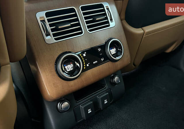 Черный Ленд Ровер Рендж Ровер, объемом двигателя 4.37 л и пробегом 90 тыс. км за 69000 $, фото 42 на Automoto.ua