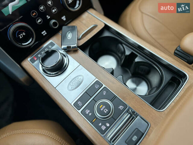 Черный Ленд Ровер Рендж Ровер, объемом двигателя 4.37 л и пробегом 90 тыс. км за 69000 $, фото 14 на Automoto.ua