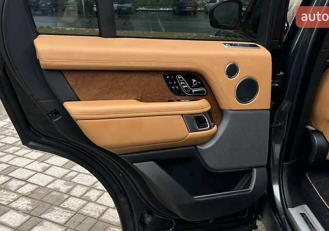 Черный Ленд Ровер Рендж Ровер, объемом двигателя 4.37 л и пробегом 90 тыс. км за 69000 $, фото 35 на Automoto.ua