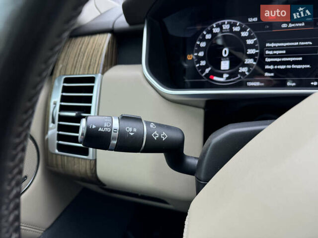 Чорний Ленд Ровер Рендж Ровер, об'ємом двигуна 3 л та пробігом 130 тис. км за 46500 $, фото 90 на Automoto.ua