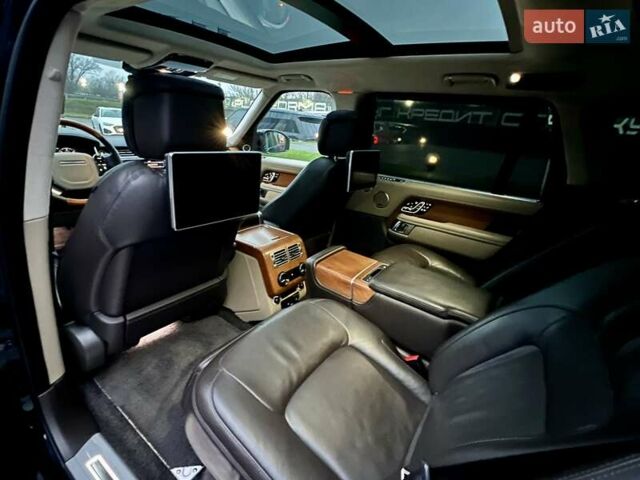 Чорний Ленд Ровер Рендж Ровер, об'ємом двигуна 2.99 л та пробігом 199 тис. км за 57900 $, фото 41 на Automoto.ua